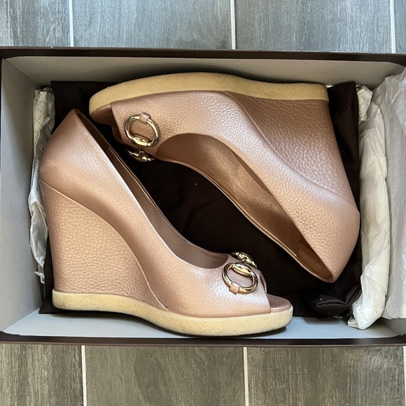 Gucci Wedge Sandals - Picture 5 of 7